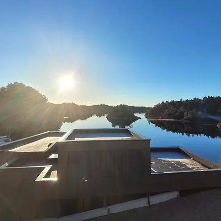 5 Bedroom Lovely In Urangsvag