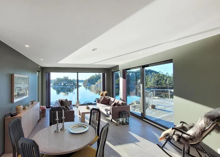 5 Bedroom Lovely In Urangsvag Casa de Férias *