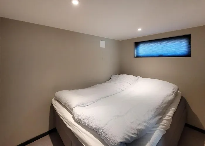 Дом отдыха 5 Bedroom Lovely In Urangsvag *