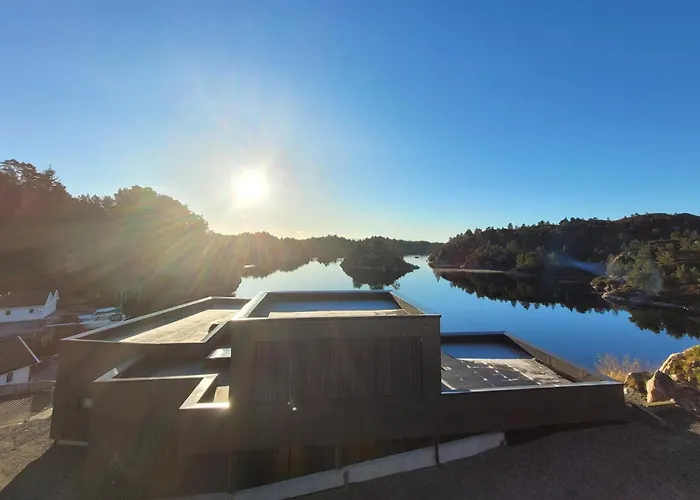 5 Bedroom Lovely In Urangsvag